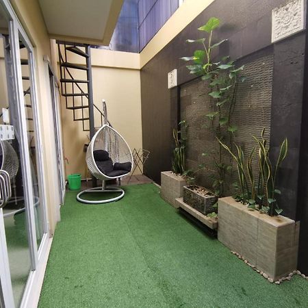 Platinum Setramurni Guest House Bandung 3Br Exterior foto